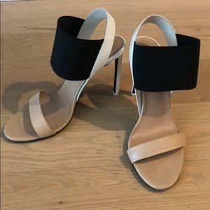 SOLD Vince Heels